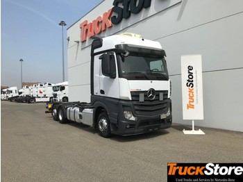 Container transporter/ Swap body truck Mercedes-Benz Actros ACTROS 2542 L: picture 1