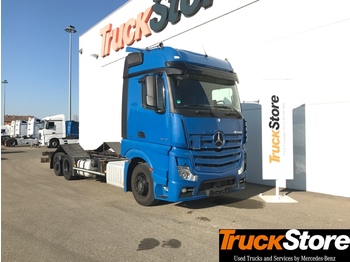 Container transporter/ Swap body truck Mercedes-Benz Actros ACTROS 2545: picture 1