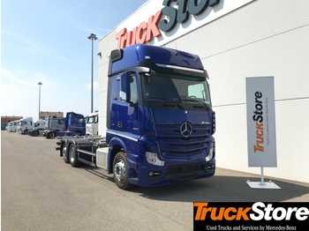Container transporter/ Swap body truck Mercedes-Benz Actros ACTROS 2552 L: picture 1