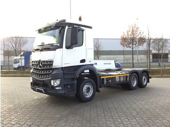 Cab chassis truck Mercedes-Benz Arocs 2543: picture 1
