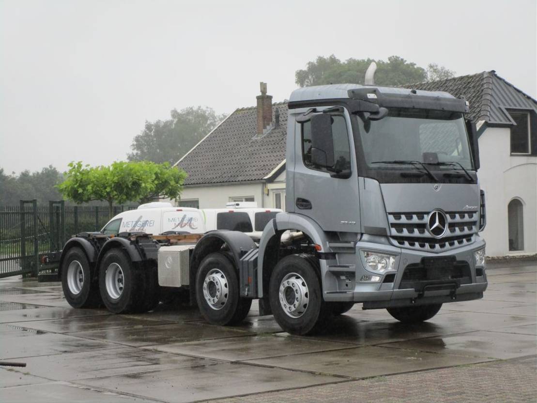 New Cab chassis truck Mercedes-Benz Arocs 3240 8x4 New: picture 3
