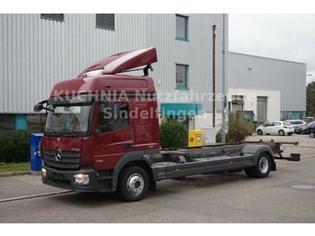 Container transporter/ Swap body truck Mercedes-Benz Atego 4 1230LL BDF BigSpace Standklima Euro-6: picture 1