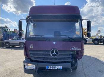 Box truck Mercedes-Benz Atego 818: picture 1