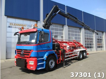 Skip loader truck Mercedes-Benz Axor 2533 6x2 Hiab 22 ton/meter laadkraan: picture 1