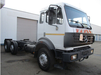 Cab chassis truck Mercedes-Benz SK 2524 , V6 Turbo , Automatic , 6x2: picture 4