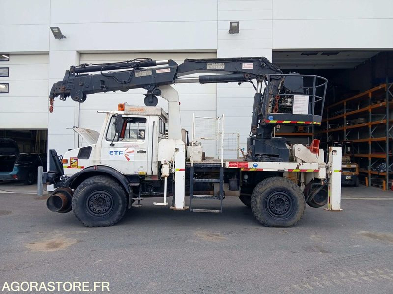 Truck Mercedes-Benz Unimog Rail/Route benne grue - 1989/ 66131KM