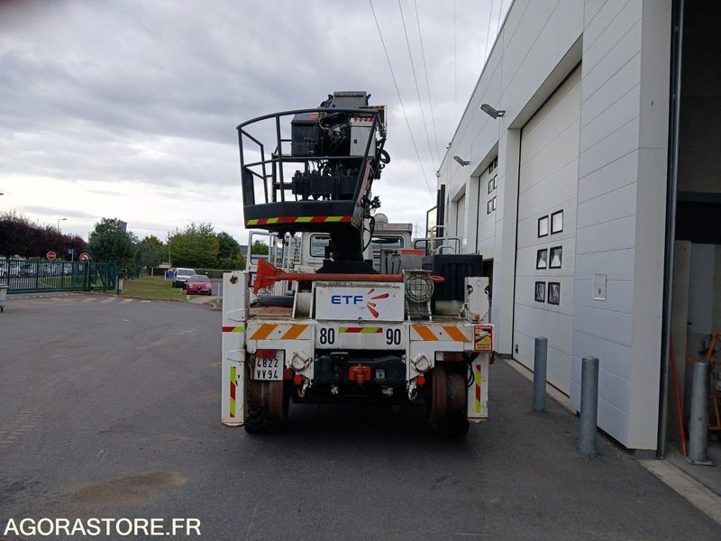 Truck Mercedes-Benz Unimog Rail/Route benne grue - 1989/ 66131KM