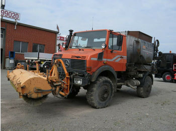 Dropside/ Flatbed truck, Municipal/ Special vehicle Mercedes-Benz Unimog U 427/13 Pritsche Front+Heckhydraulik: picture 1