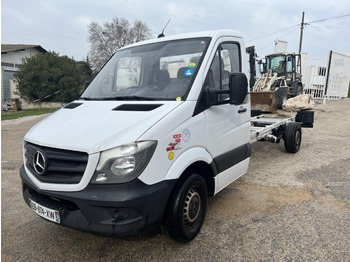 Cab chassis truck MERCEDES-BENZ Sprinter 316