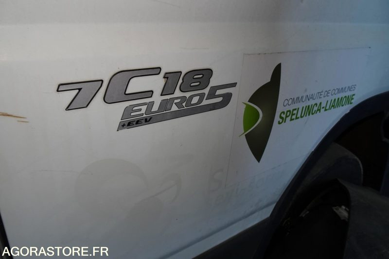 Truck Mitsubishi Fuso Bluetec 5