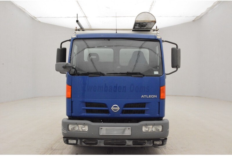 Box truck Nissan Atleon 45.13: picture 2
