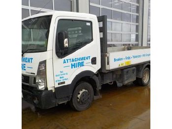 Dropside/ Flatbed truck Nissan Cabstar NT400: picture 1