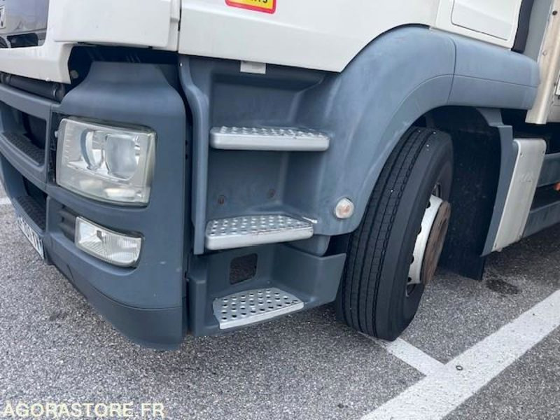 Truck Porteur MAN  400CV 19t Remorquant - 2012 - 950893 Kms