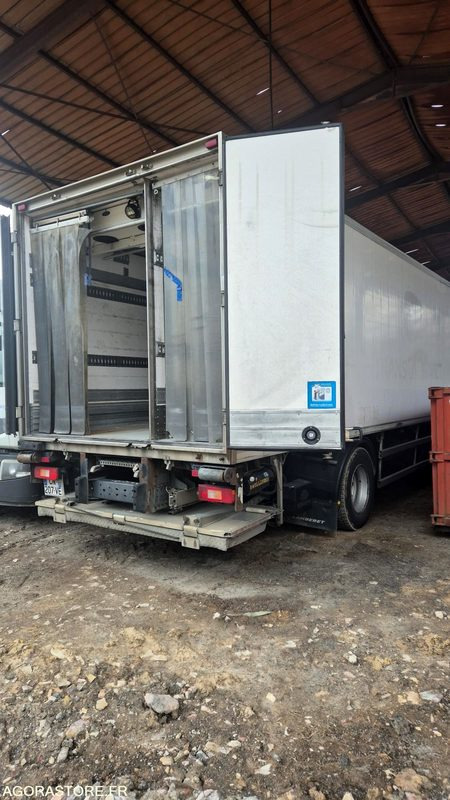 Truck Porteur frigo Volvo FE 260