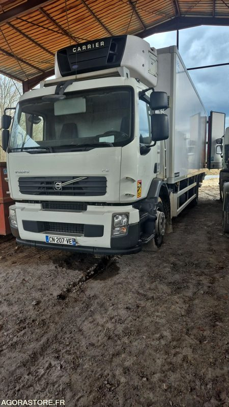 Truck Porteur frigo Volvo FE 260
