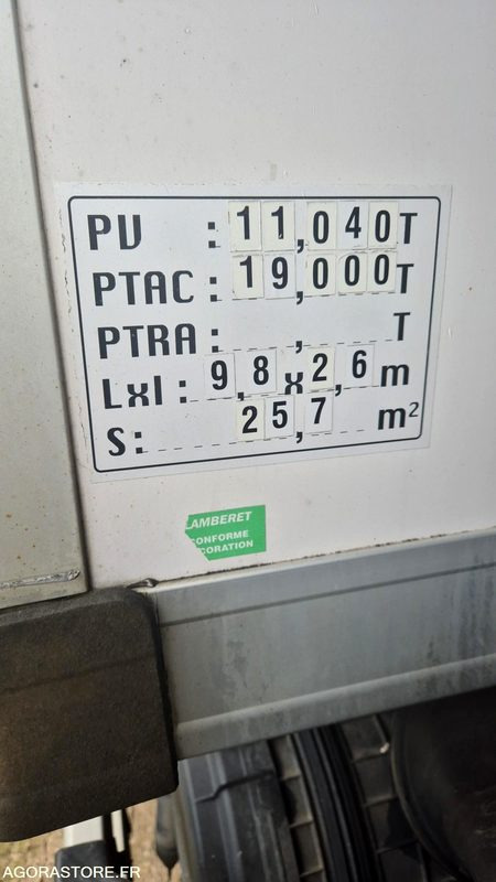 Truck Porteur frigo Volvo FE 260