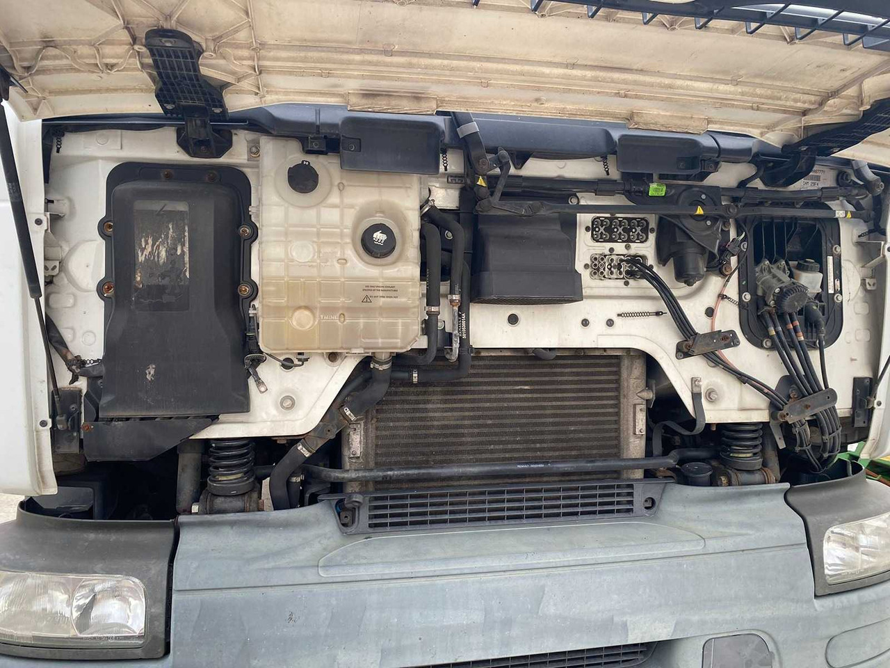 Truck RENAULT 220 CDI FLATBED TRUCK