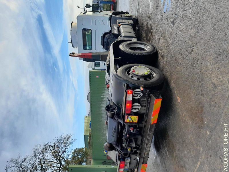 Truck RENAULT 26T/BRAS - EJ599YS