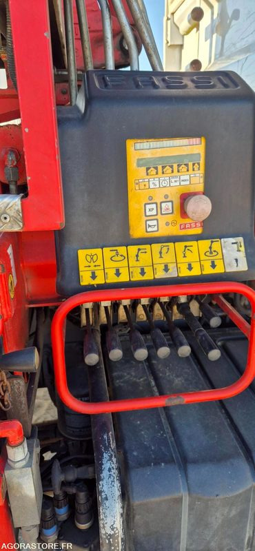 Truck RENAULT MIDLUM GRUE - 2003 -143000km