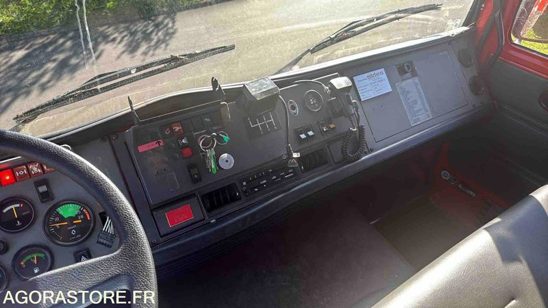 Truck RENAULT TRUCKS M180 - 31152KM - 1997