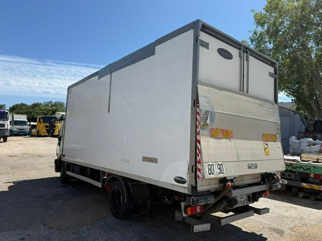 Refrigerator truck Iveco 120E22 CAISSE FRIGO HAYON