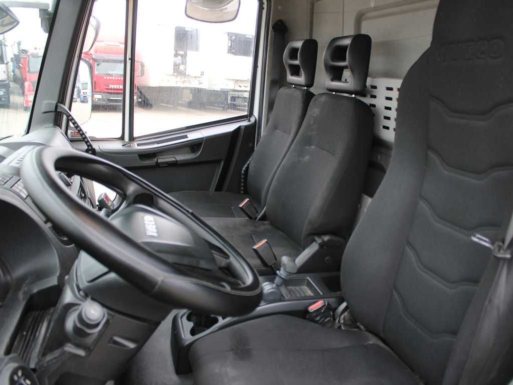 Refrigerator truck Iveco EUROCARGO 75-210, EURO 6, TAIL LIFT, PNEU 80%