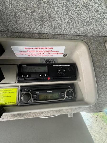 Refrigerator truck Iveco STRALIS 360 EEV FRIGO HAYON CARRIER