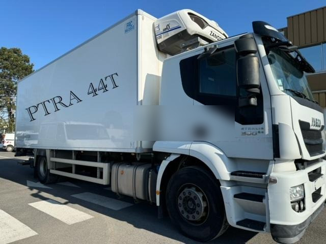 Refrigerator truck Iveco Stralis 350