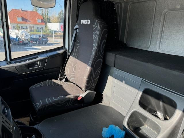 Refrigerator truck Iveco Stralis 350