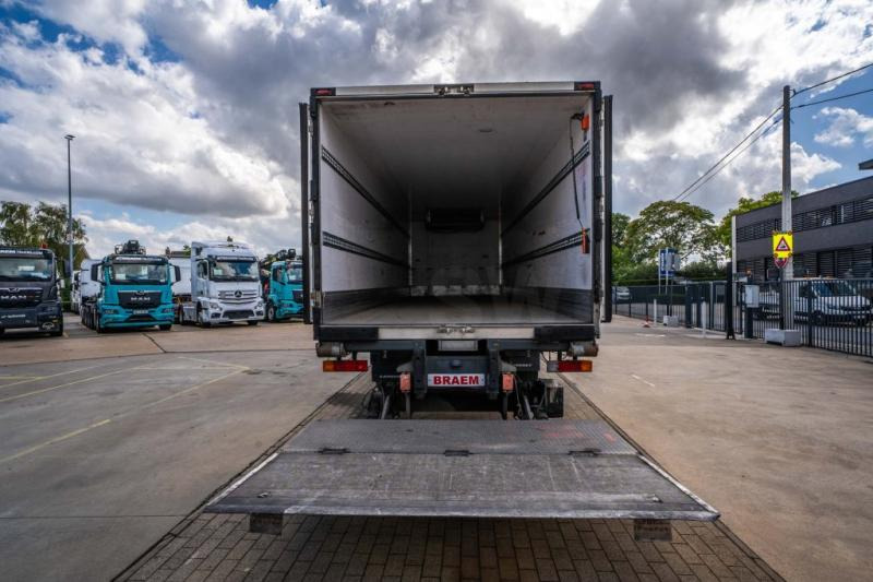 Refrigerator truck Mercedes AXOR 1829 BL-MP3 +CARRIER+DHOLLANDIA