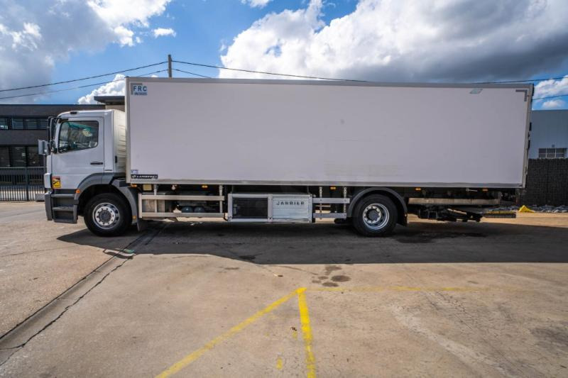 Refrigerator truck Mercedes AXOR 1829 BL-MP3 +CARRIER+DHOLLANDIA