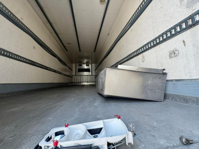 Refrigerator truck Renault D19