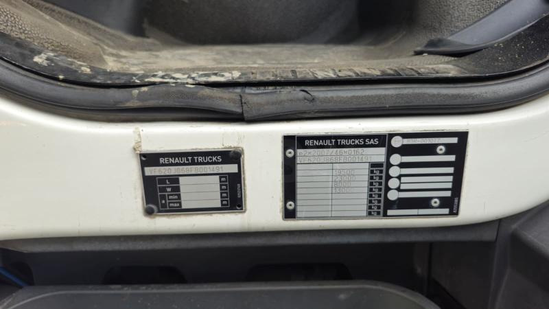 Refrigerator truck Renault D WIDE