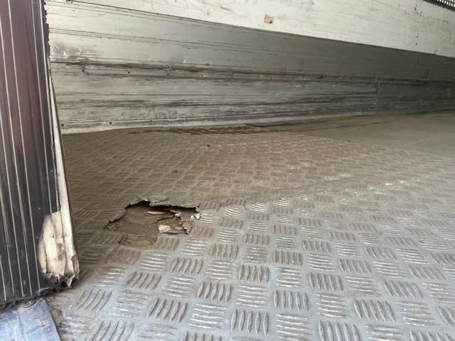 Refrigerator truck Renault Gamme D 280.19