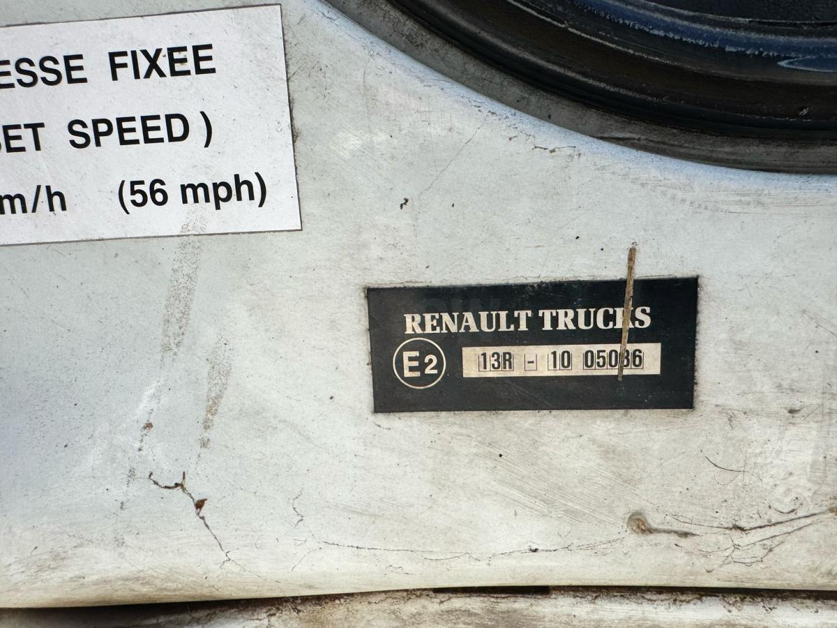 Refrigerator truck Renault Midlum 220 DXI