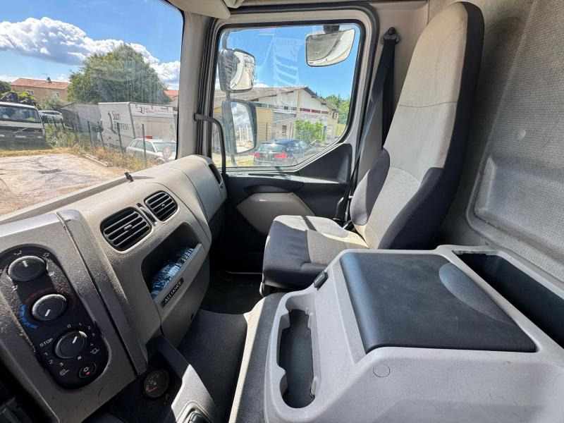 Refrigerator truck Renault Midlum 220 DXI