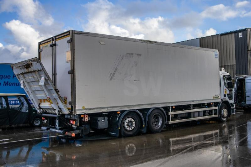 Refrigerator truck Renault PREMIUM 310DXI+E5+CARRIER+ENGINE PROBLEM