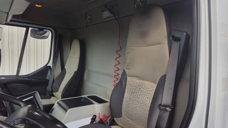 Refrigerator truck Renault Premium 270 DXI