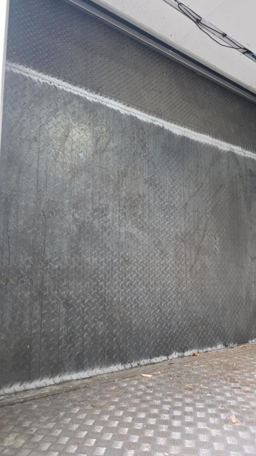 Refrigerator truck Scania P 320