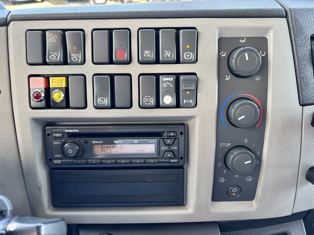 Refrigerator truck Volvo FL 250 / MBB-LBW