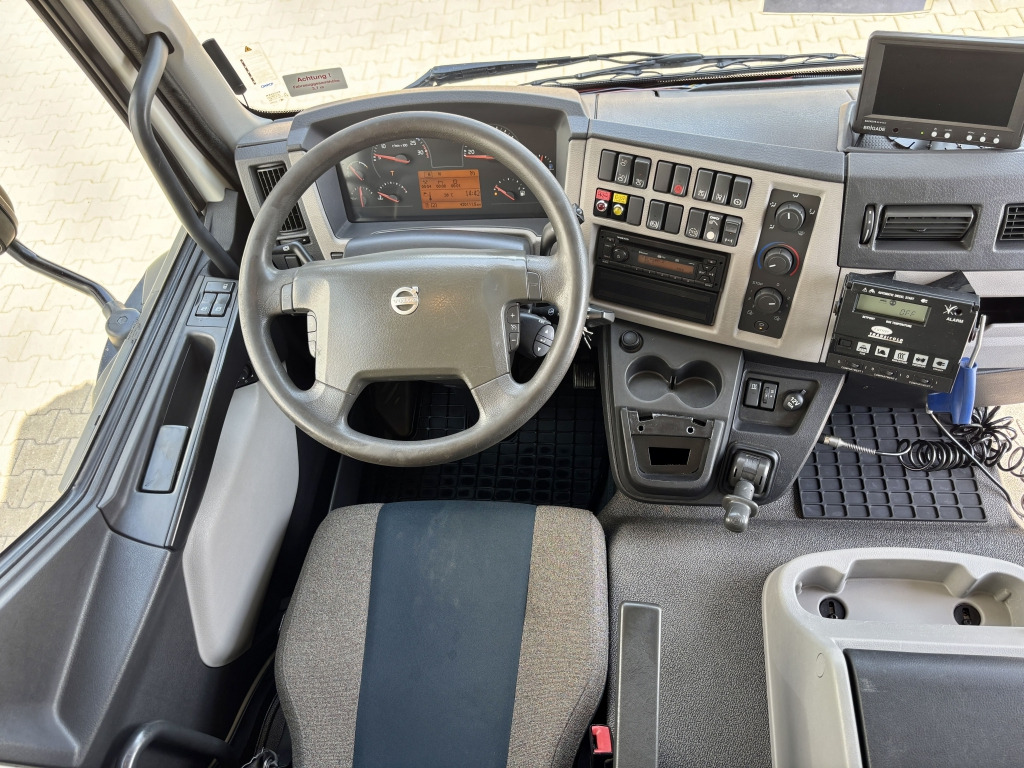 Refrigerator truck Volvo FL 250 / MBB-LBW
