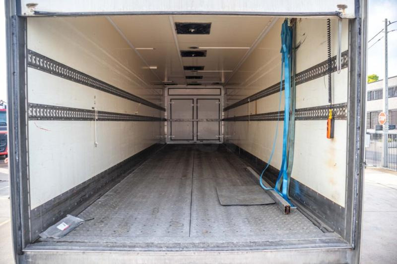 Refrigerator truck Volvo FM340+POUSSIN/CHICKEN/KUIKEN/KÛKEN