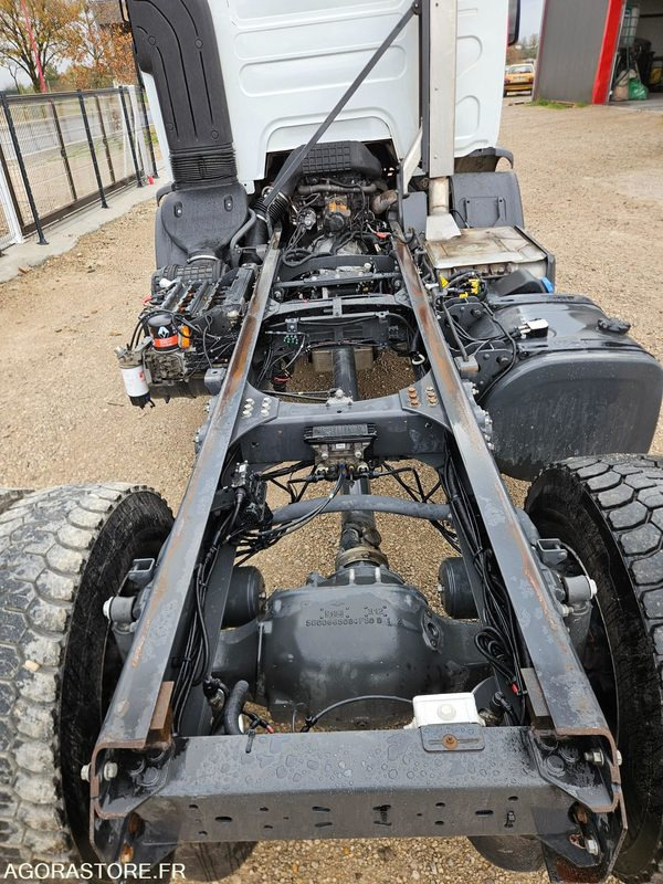 Truck Renault D-19 280