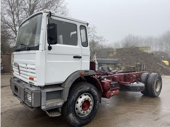 Cab chassis truck Renault G230 **CAMION FRANCAIS- A LAMES**: picture 1