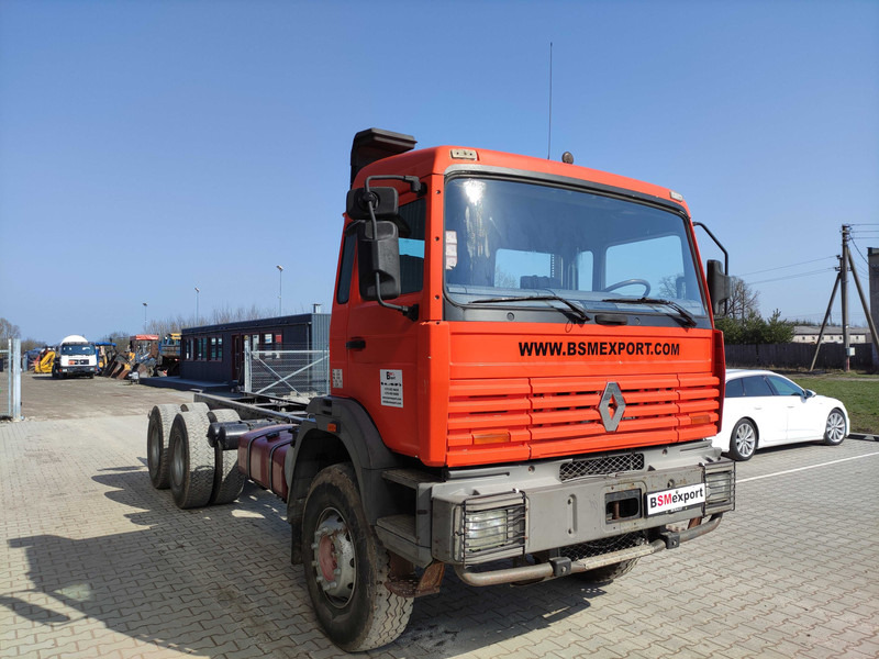 Cab chassis truck Renault G300 chassis truck: picture 3