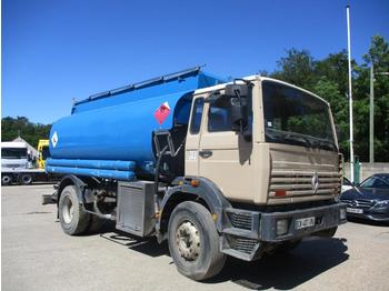 Tank truck for transportation of fuel Renault Gamme G 300: picture 1
