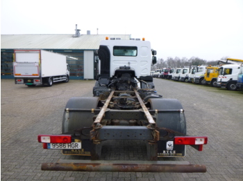 Cab chassis truck Renault Kerax 380 DXI 4x4 Euro 5 chassis + PTO: picture 5