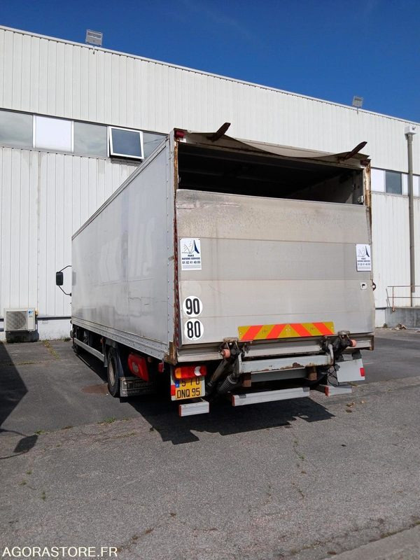 Truck Renault Midlum - 2003 - 559259 Kms