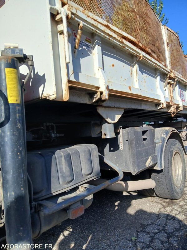 Truck Renault Midlum benne 1063 YR 42
