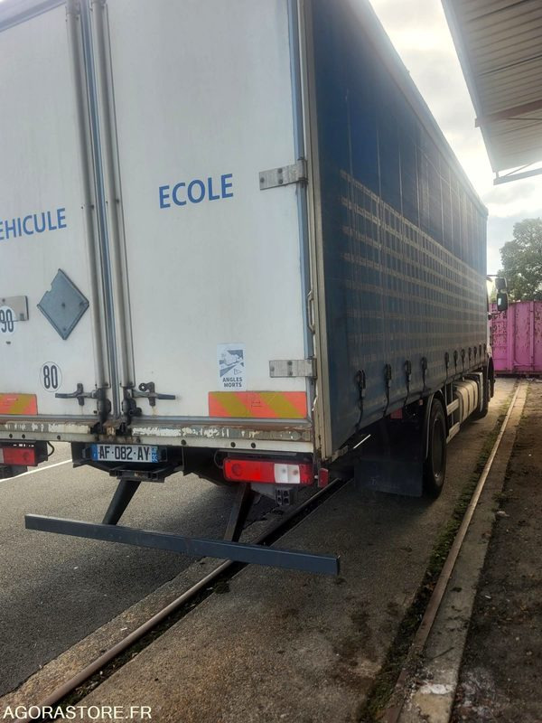 Truck Renault Premium - 2009 - 470000 Kms